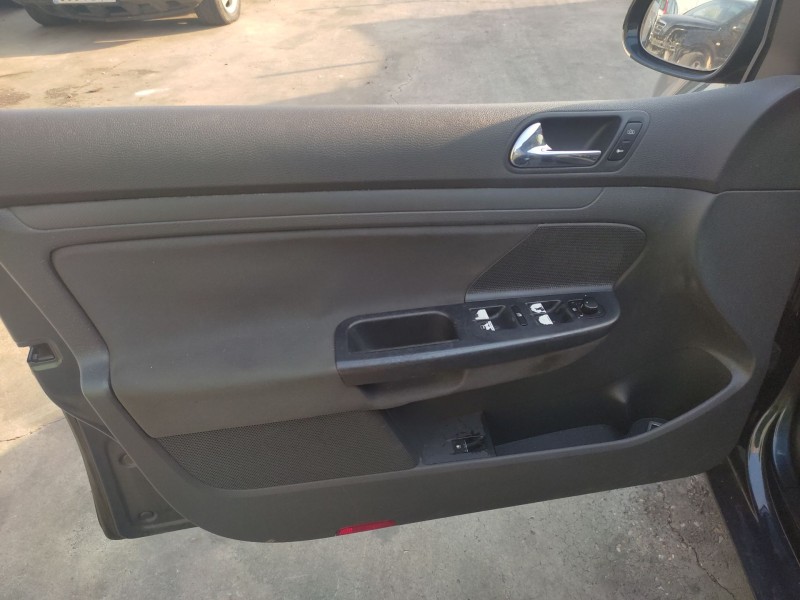 volkswagen golf v (1k1) del año 2005