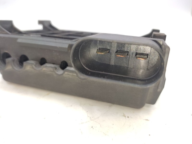 Recambio de caja reles / fusibles para volkswagen golf iv (1j1) 1.9 tdi referencia OEM IAM   