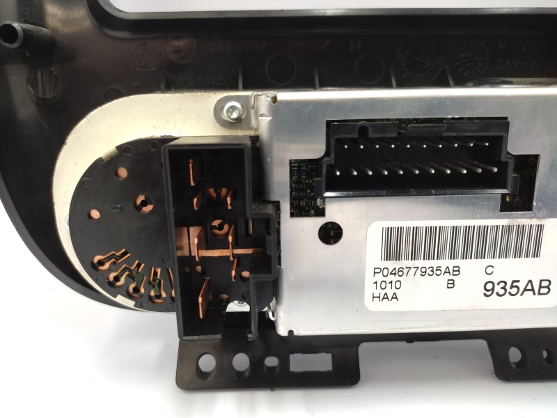 Mando Calefaccion / Aire Acondicionado 04677935ab  - Chrysler Voyager (gs) 2.5 Td 4