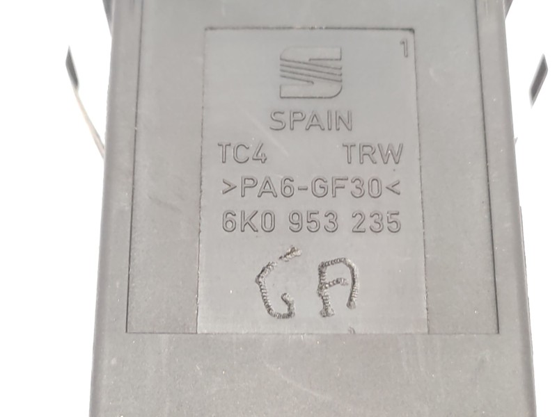 Recambio de warning para seat cordoba (6k1, 6k2) 1.4 i referencia OEM IAM  6K0953235 