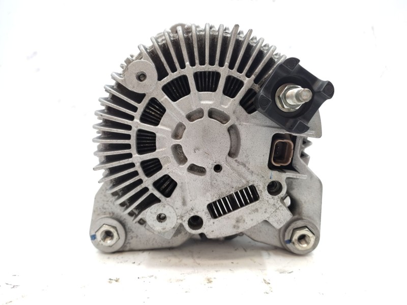 Recambio de alternador para renault espace iv (jk0/1_) 2.0 dci (jk01, jk02, jk1j, jk1k, jk1h) referencia OEM IAM   