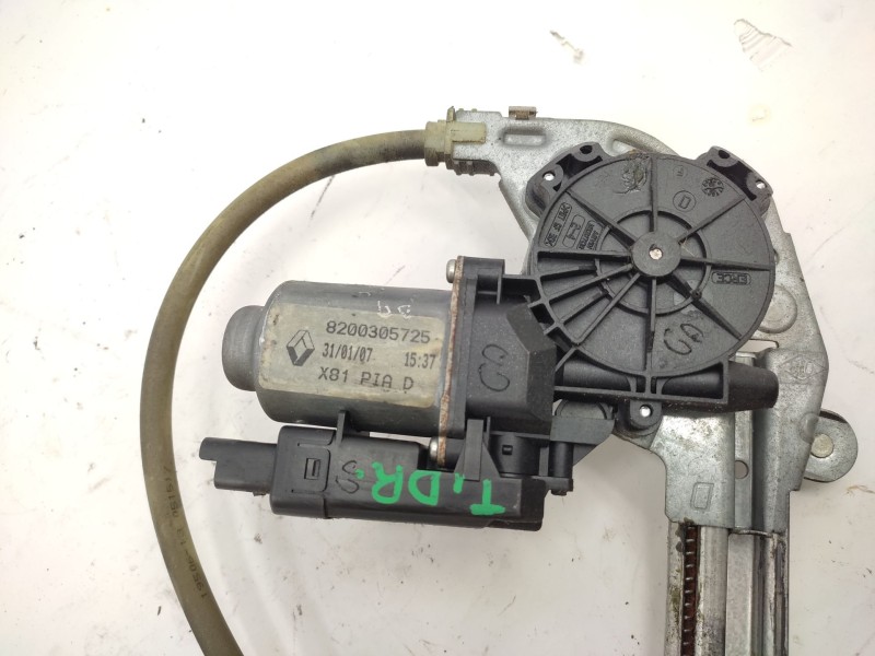 Recambio de elevalunas trasero derecho para renault espace iv (jk0/1_) 2.0 dci (jk01, jk02, jk1j, jk1k, jk1h) referencia OEM IAM
