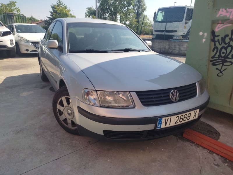 VOLKSWAGEN PASSAT B5 (3B2)