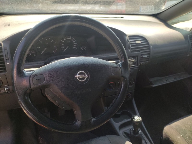 opel zafira a monospace (t98) del año 2002