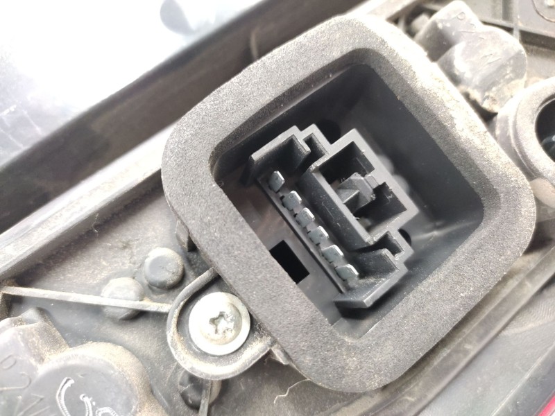Recambio de piloto trasero izquierdo para fiat doblo furgoneta/monovolumen (223_) 1.3 d multijet referencia OEM IAM   