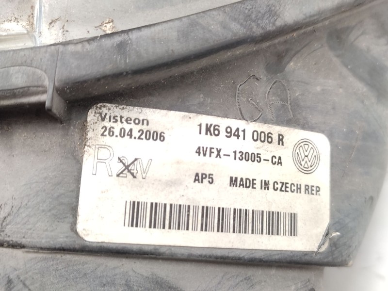 Recambio de faro derecho para volkswagen golf v (1k1) 1.6 referencia OEM IAM  1K6941006C 