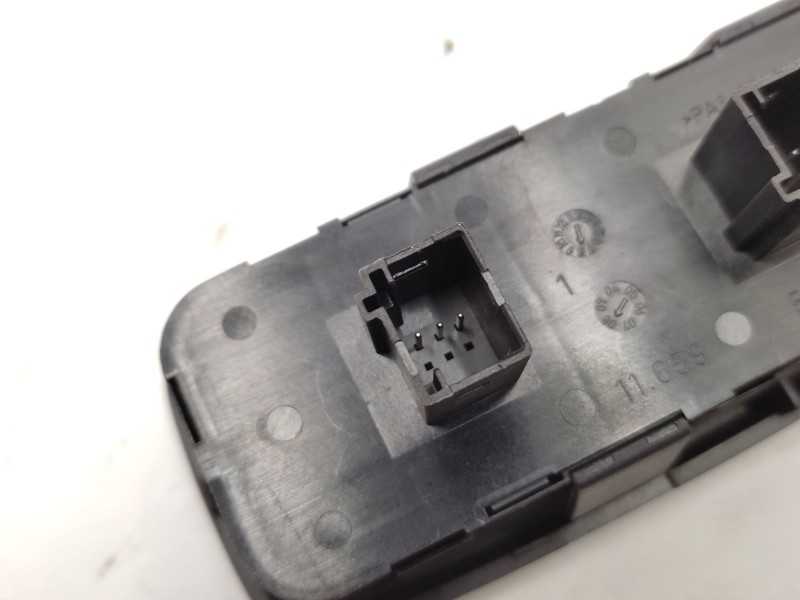 Recambio de mando elevalunas delantero izquierdo para citroën c4 picasso i monospace (ud_) 2.0 hdi 138 referencia OEM IAM   