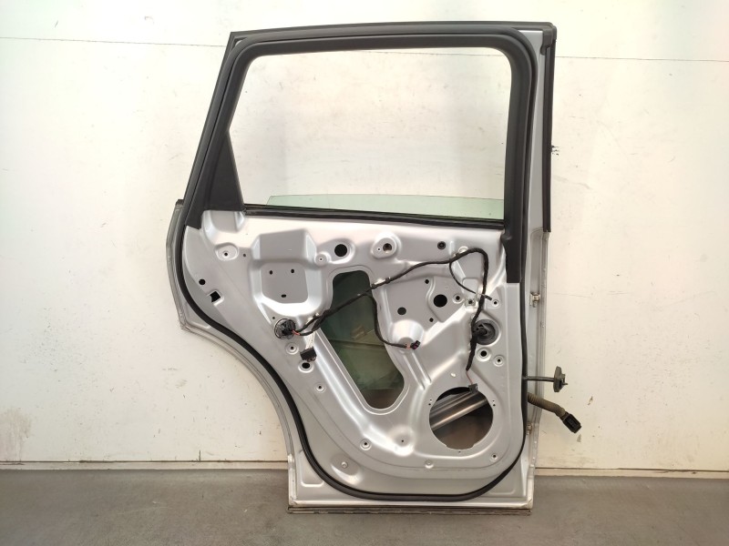 Recambio de puerta trasera izquierda para audi q5 (8rb) 2.0 tfsi quattro referencia OEM IAM  8R0833051B 