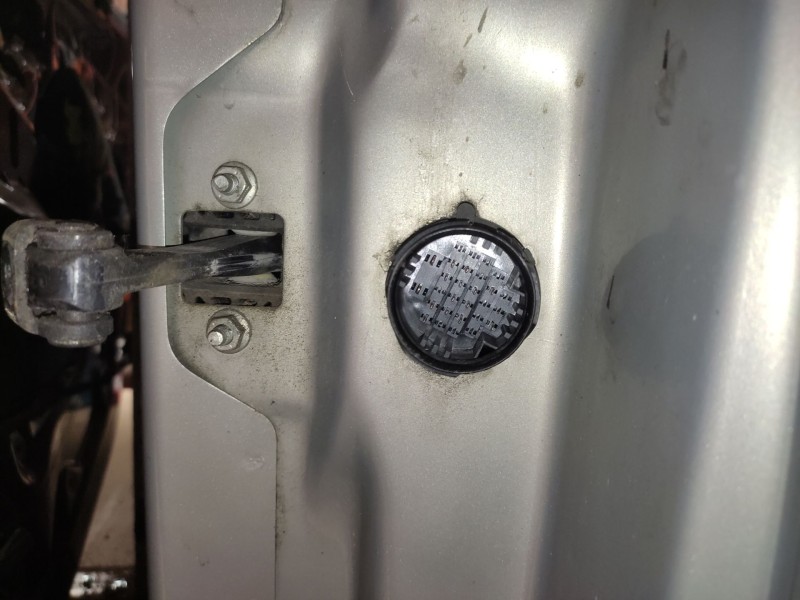 Recambio de puerta delantera izquierda para opel astra h station wagon (a04) 1.7 cdti (l35) referencia OEM IAM 13208421  