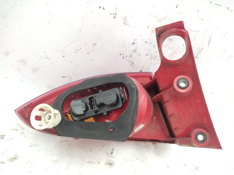 Recambio de piloto trasero derecho para seat leon (1p1) 1.9 tdi referencia OEM IAM   