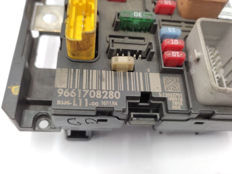 Recambio de caja reles / fusibles para peugeot 307 sw (3h) 1.6 hdi 110 referencia OEM IAM   