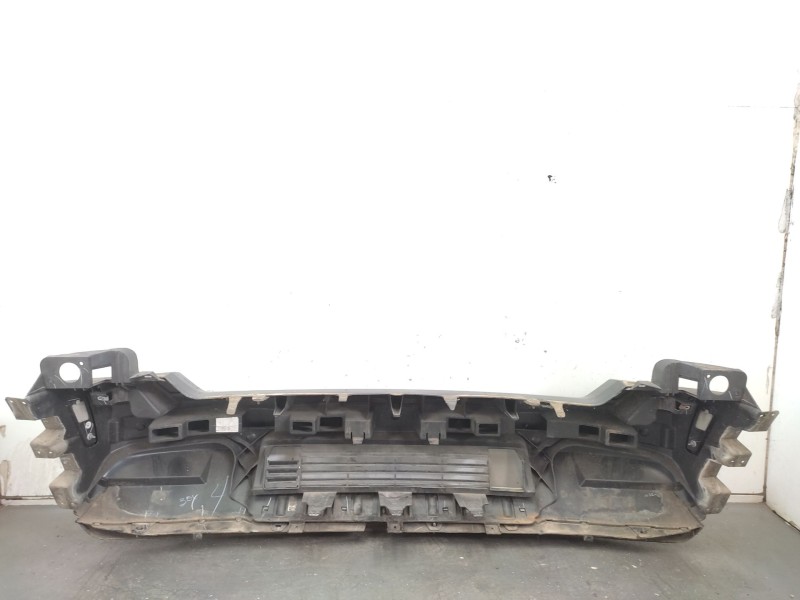Recambio de paragolpes delantero para jeep cherokee (kk) 2.8 crd 4x4 referencia OEM IAM   