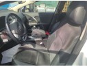 TOYOTA AVENSIS SEDÁN (_T27_)