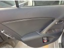 TOYOTA AVENSIS SEDÁN (_T27_)