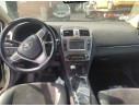 TOYOTA AVENSIS SEDÁN (_T27_)