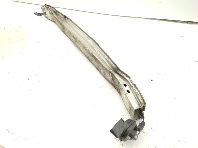 Recambio de refuerzo paragolpes delantero para audi q5 (8rb) 2.0 tfsi quattro referencia OEM IAM  8R0807113B 