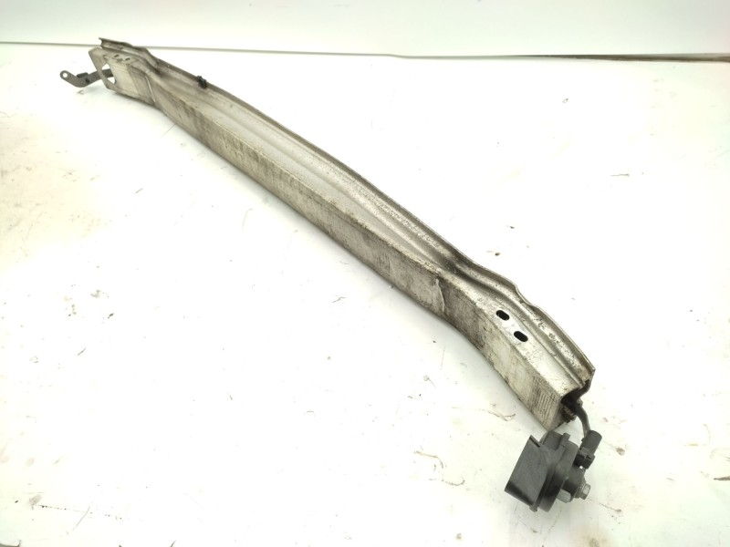 Recambio de refuerzo paragolpes delantero para audi q5 (8rb) 2.0 tfsi quattro referencia OEM IAM  8R0807113B 
