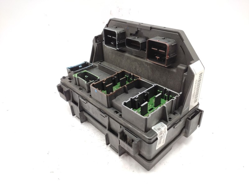 Recambio de caja reles / fusibles para jeep cherokee (kk) 2.8 crd 4x4 referencia OEM IAM   
