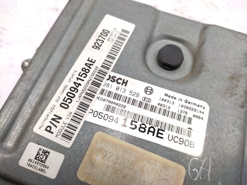 Recambio de centralita motor uce para jeep cherokee (kk) 2.8 crd 4x4 referencia OEM IAM   