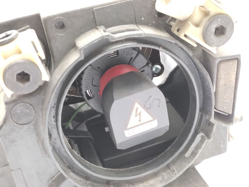 Recambio de faro derecho para mazda 6 sedán (gg) 2.0 di (gg14) referencia OEM IAM   