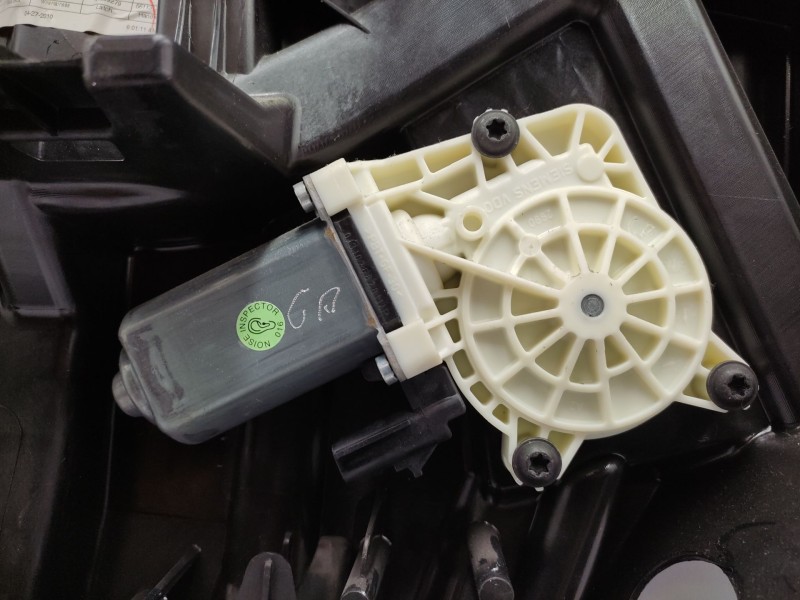 Elevalunas Trasero Izquierdo 68033485aa  - Jeep Cherokee (kk) 2.8 Crd 4x4 2