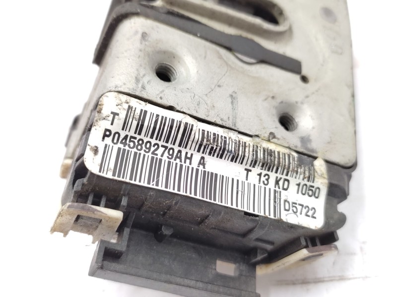 Recambio de cerradura puerta trasera izquierda para jeep cherokee (kk) 2.8 crd 4x4 referencia OEM IAM   