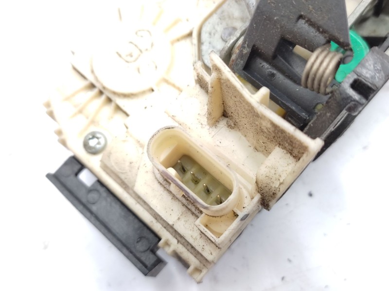 Recambio de cerradura puerta trasera izquierda para jeep cherokee (kk) 2.8 crd 4x4 referencia OEM IAM   