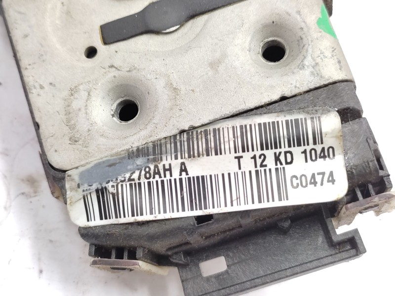 Recambio de cerradura puerta trasera derecha para jeep cherokee (kk) 2.8 crd 4x4 referencia OEM IAM   