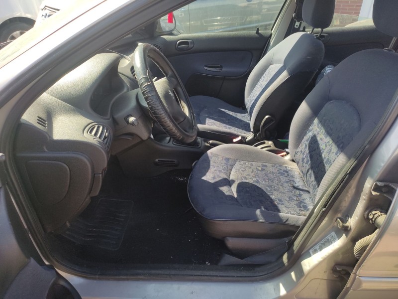 peugeot 206 hatchback (2a/c) del año 2001