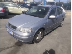 opel astra g berlina del año 2000