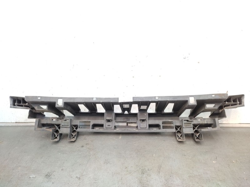 Recambio de refuerzo paragolpes trasero para jeep cherokee (kk) 2.8 crd 4x4 referencia OEM IAM   