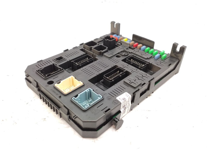 Recambio de caja reles / fusibles para peugeot 308 sw i (4e_, 4h_) 1.6 hdi referencia OEM IAM   