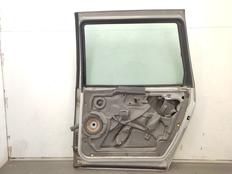 Recambio de puerta trasera derecha para seat alhambra (7v8) 1.9 tdi referencia OEM IAM   