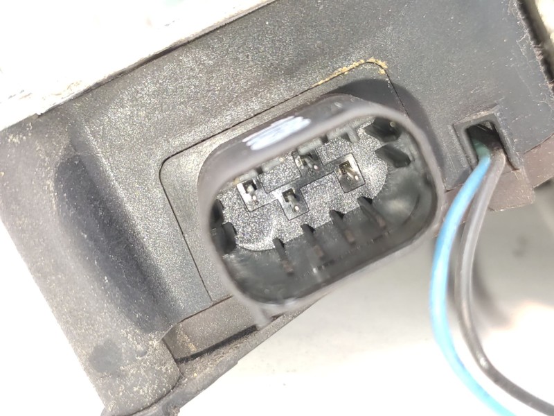 Recambio de cerradura puerta delantera derecha para mercedes-benz vito autobús (w639) 109 cdi (639.701, 639.703) referencia OEM 