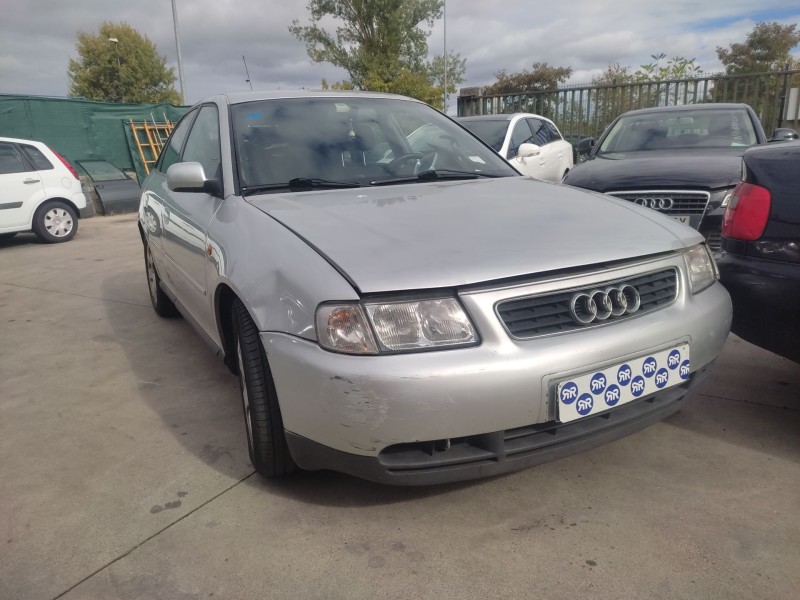audi a3 (8l1) del año 1999