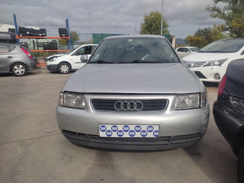 audi a3 (8l1) del año 1999