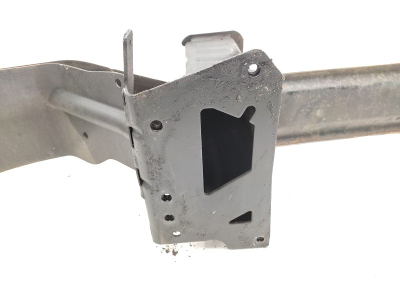 Recambio de refuerzo paragolpes delantero para mercedes-benz vito autobús (w639) 109 cdi (639.701, 639.703) referencia OEM IAM  