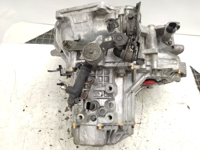 Recambio de caja cambios para hyundai matrix (fc) 1.6 referencia OEM IAM   