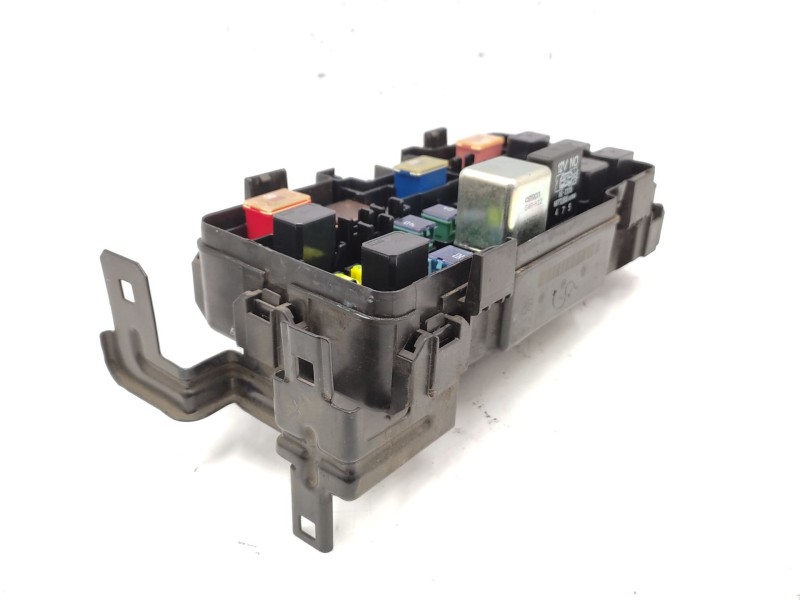 Recambio de caja reles / fusibles para honda cr-v ii (rd_) 2.0 (rd5) referencia OEM IAM   