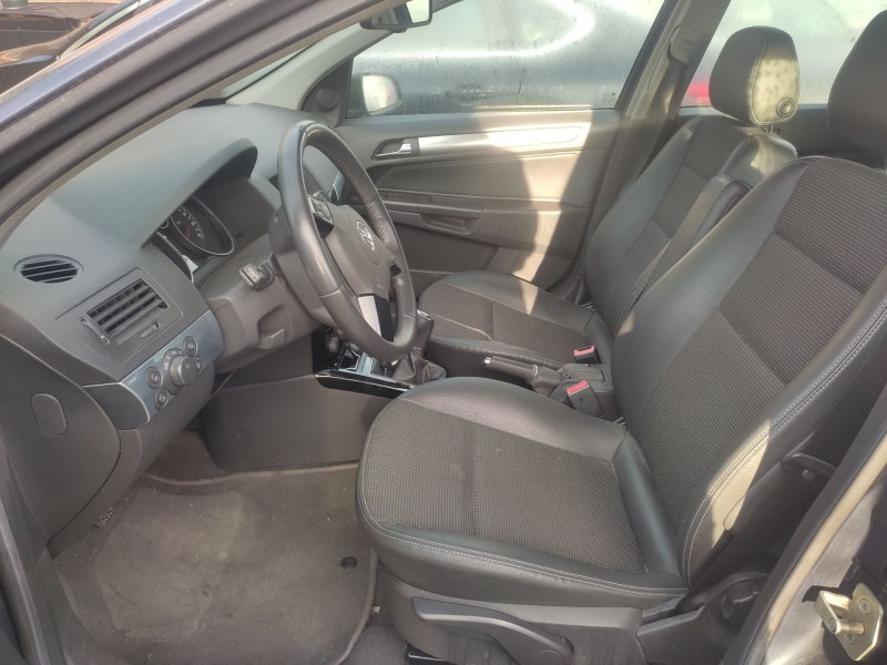 opel astra h (a04) del año 2008