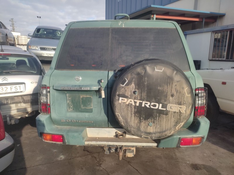 nissan patrol gr v wagon (y61) del año 2004