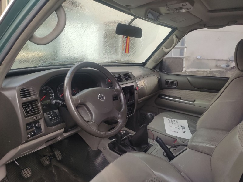 nissan patrol gr v wagon (y61) del año 2004