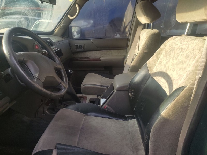 nissan patrol gr v wagon (y61) del año 2002