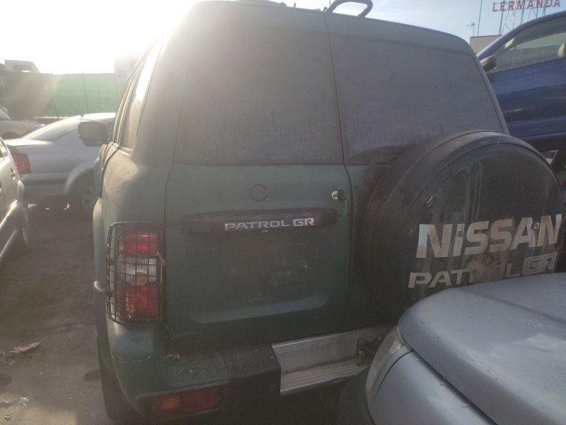 nissan patrol gr v wagon (y61) del año 2002
