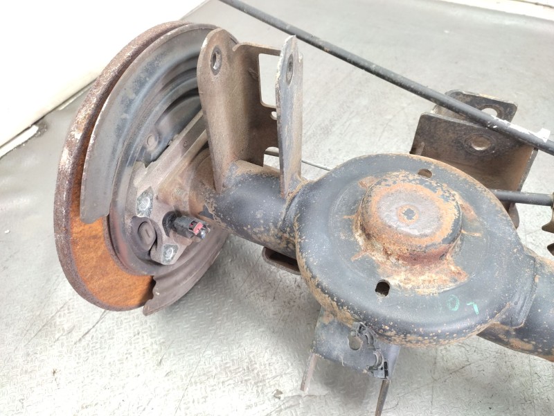 Recambio de puente trasero para jeep cherokee (kk) 2.8 crd 4x4 referencia OEM IAM   