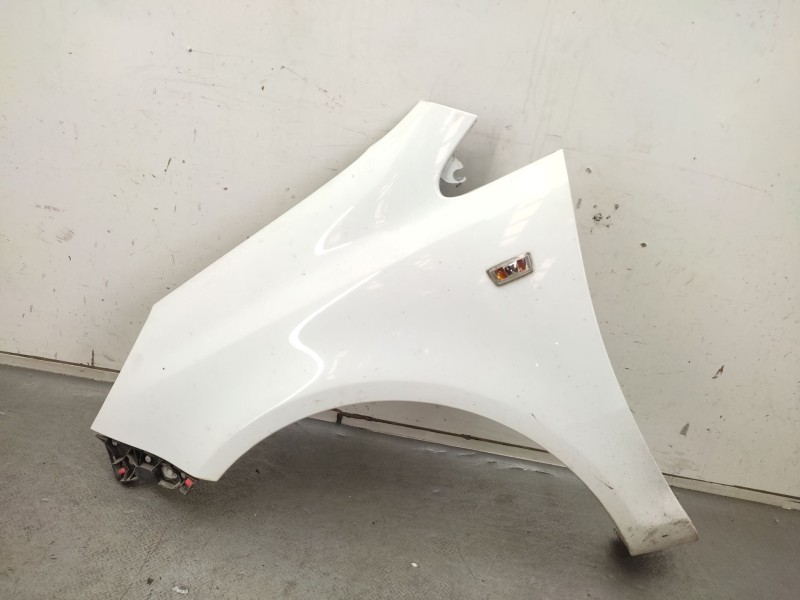 Recambio de aleta delantera izquierda para opel corsa d (s07) 1.3 cdti (l08, l68) referencia OEM IAM  93189645 