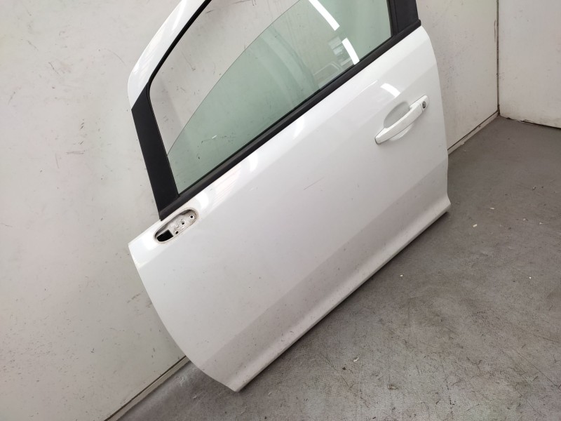 Recambio de puerta delantera izquierda para opel corsa d (s07) 1.3 cdti (l08, l68) referencia OEM IAM  93189328 