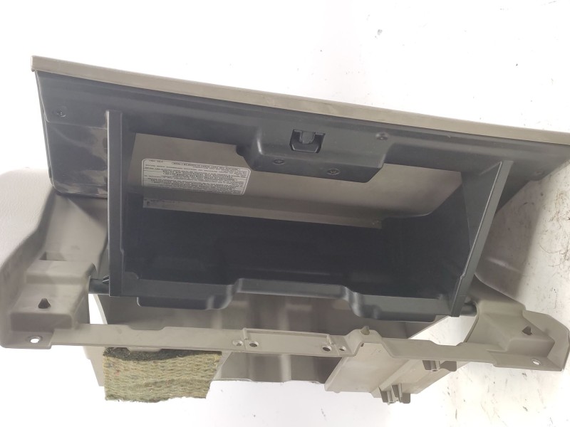 Recambio de guantera para nissan patrol gr v wagon (y61) 3.0 dti referencia OEM IAM   