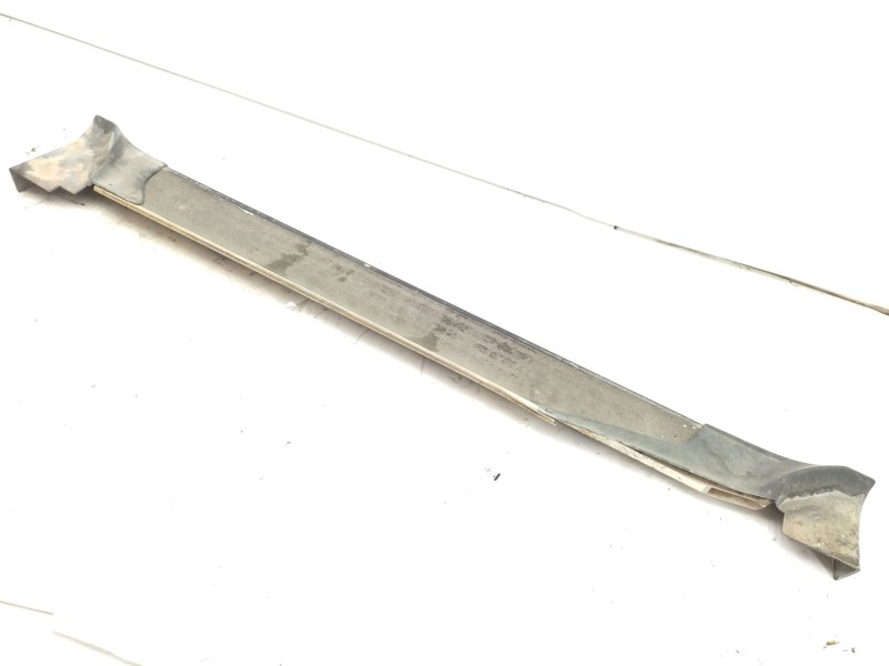 Recambio de estribo para nissan patrol gr v wagon (y61) 3.0 dti referencia OEM IAM   