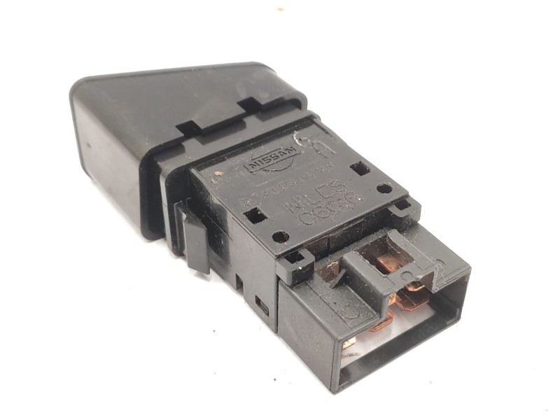 Recambio de interruptor para nissan patrol gr v wagon (y61) 3.0 dti referencia OEM IAM   